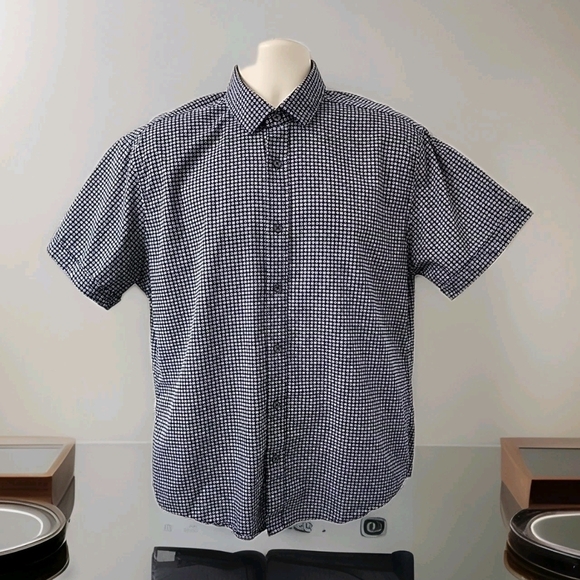 110 Vince Camuto Blue & White Casual Button Down Shirt - Picture 1 of 5